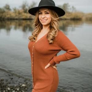 Meet your Posher, Itzel